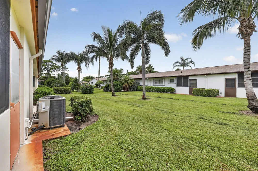 2990 Crosley Drive E #G West Palm Beach, FL 33415