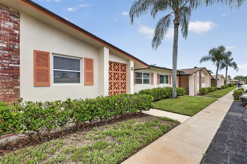 2990 Crosley Drive E #G West Palm Beach, FL 33415