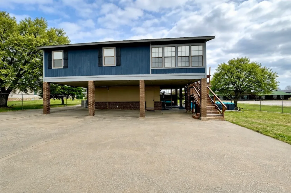 8128 Hwy 70B Kingston, OK 73439