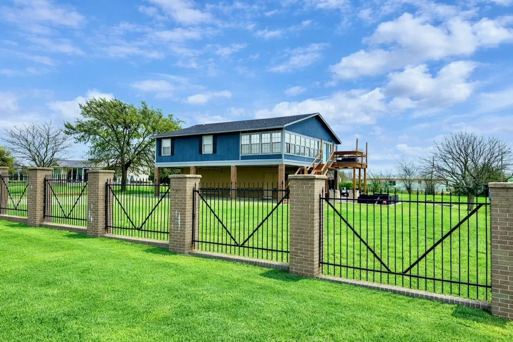 8128 Hwy 70B Kingston, OK 73439