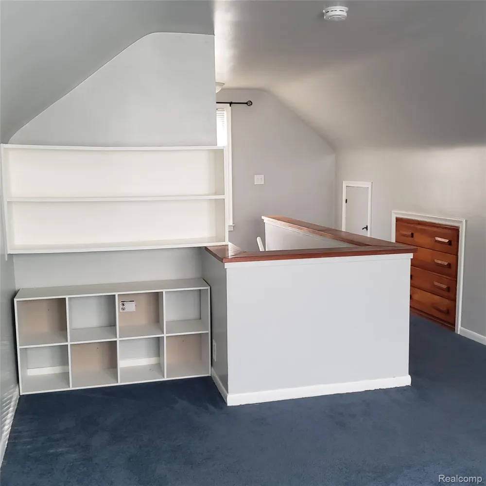 2043 Mill Street Lincoln Park City, MI 48146