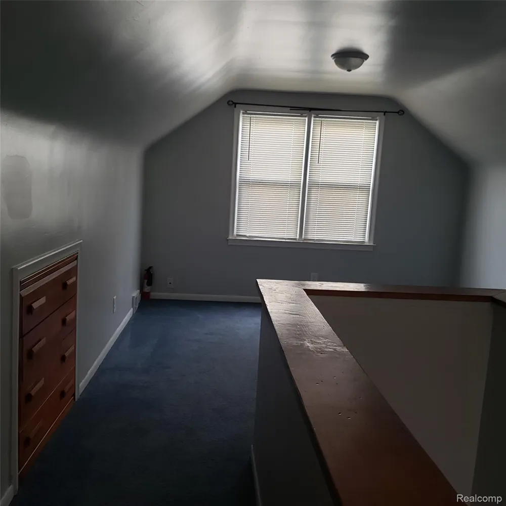 2043 Mill Street Lincoln Park City, MI 48146