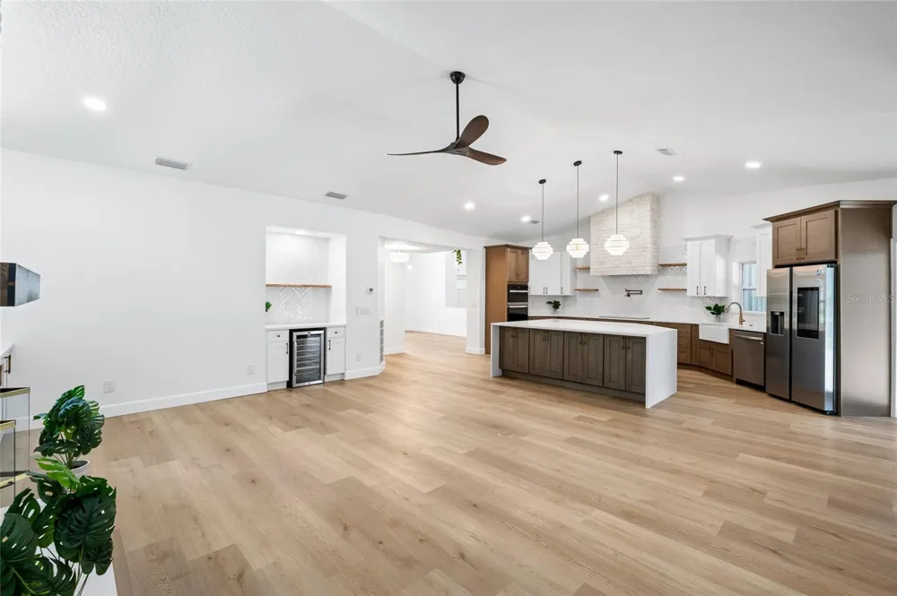 1384 FORESTEDGE BOULEVARD Oldsmar, FL 34677