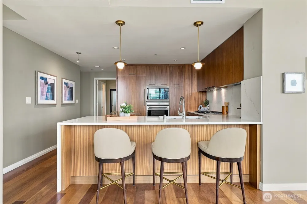 500 106th Avenue NE #3205 Bellevue, WA 98004