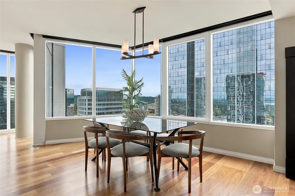 500 106th Avenue NE #3205 Bellevue, WA 98004
