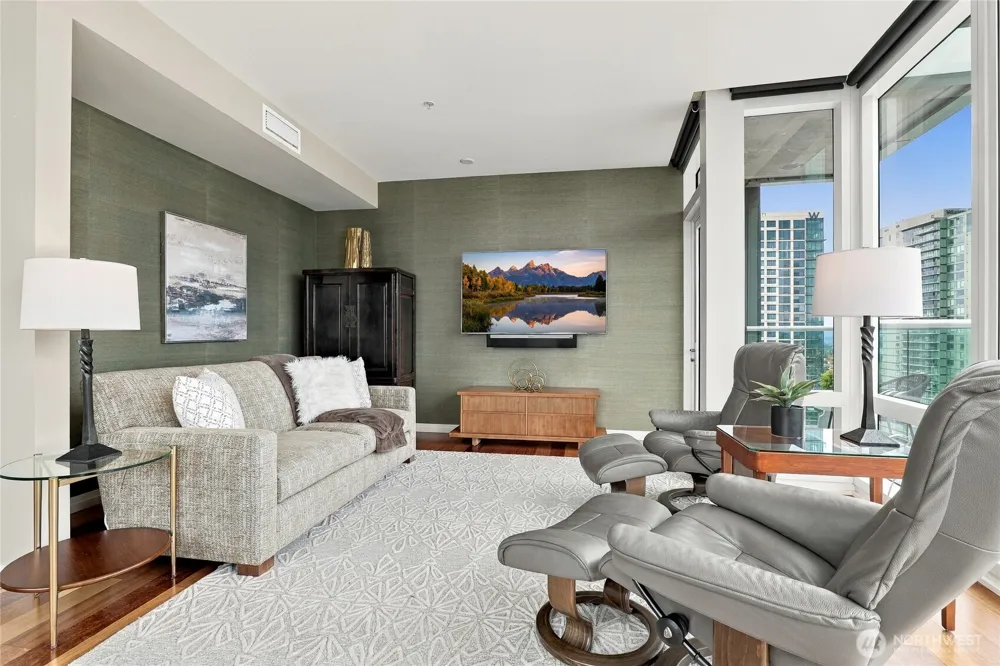500 106th Avenue NE #3205 Bellevue, WA 98004