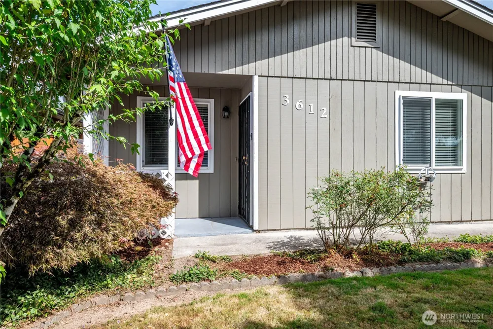 3612 Ocean Beach Highway Longview, WA 98632