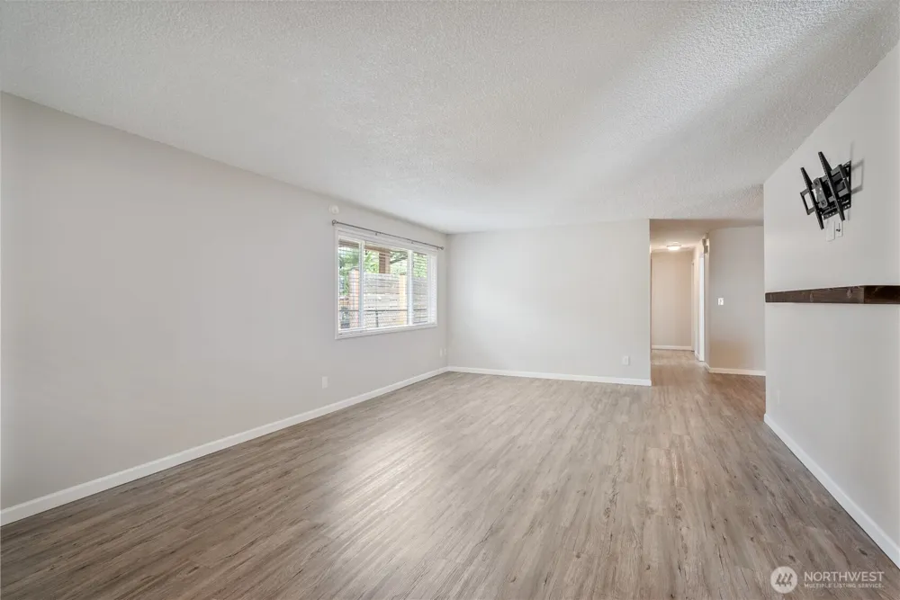 3612 Ocean Beach Highway Longview, WA 98632