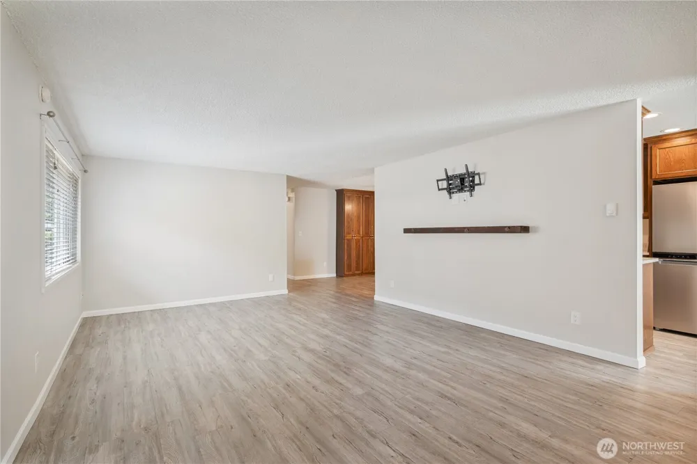 3612 Ocean Beach Highway Longview, WA 98632