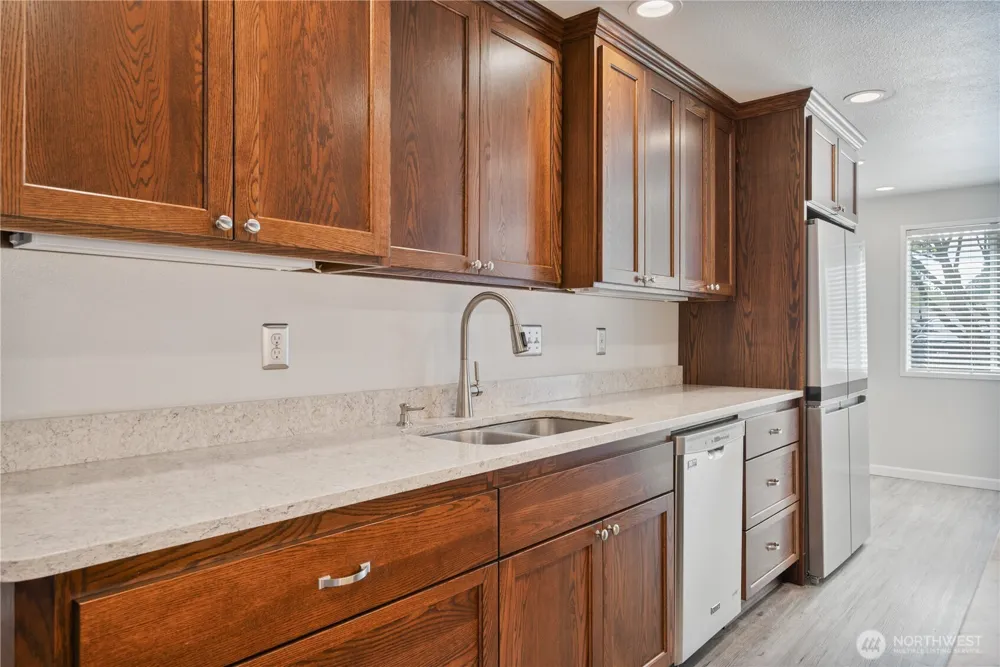 3612 Ocean Beach Highway Longview, WA 98632