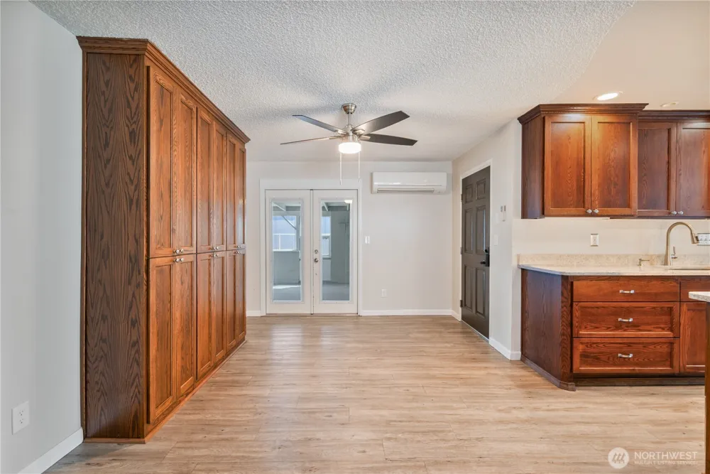3612 Ocean Beach Highway Longview, WA 98632