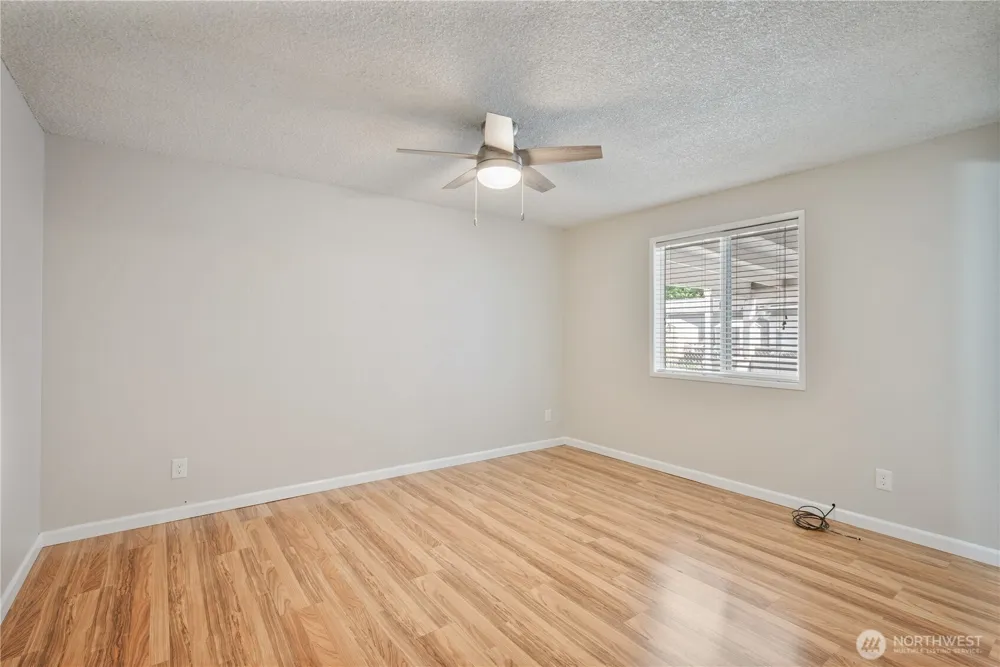 3612 Ocean Beach Highway Longview, WA 98632