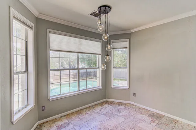 1717 Apache Trail Round Rock, TX 78665
