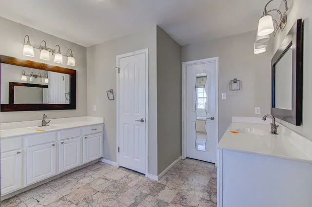 1717 Apache Trail Round Rock, TX 78665