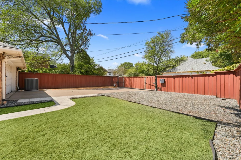 5927 Vickery Boulevard Dallas, TX 75206