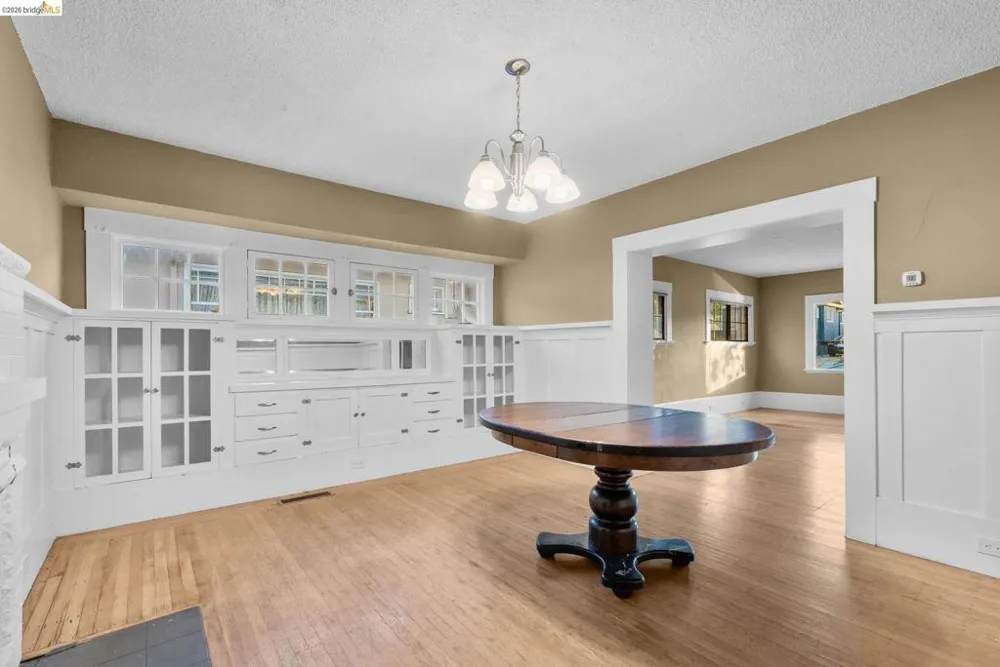 3275 Hyde Oakland, CA 94601