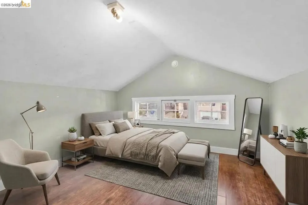 3275 Hyde Oakland, CA 94601