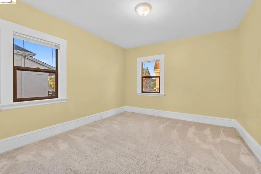 3275 Hyde Oakland, CA 94601