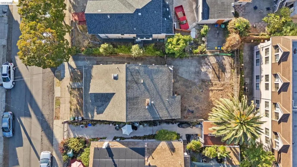 3275 Hyde Oakland, CA 94601