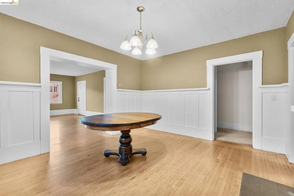3275 Hyde Oakland, CA 94601