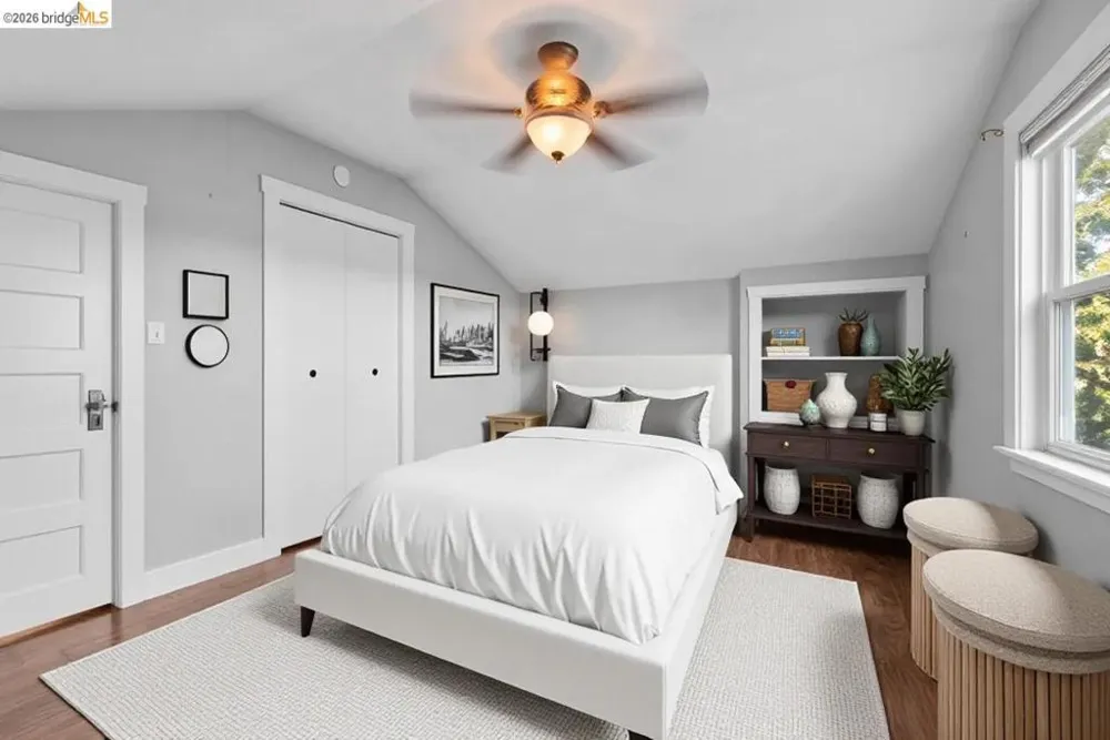 3275 Hyde Oakland, CA 94601