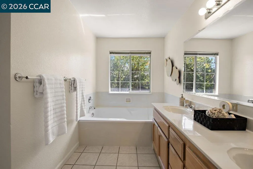 244 Hillcrest Ct Pleasant Hill, CA 94523