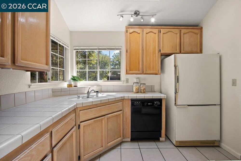 244 Hillcrest Ct Pleasant Hill, CA 94523