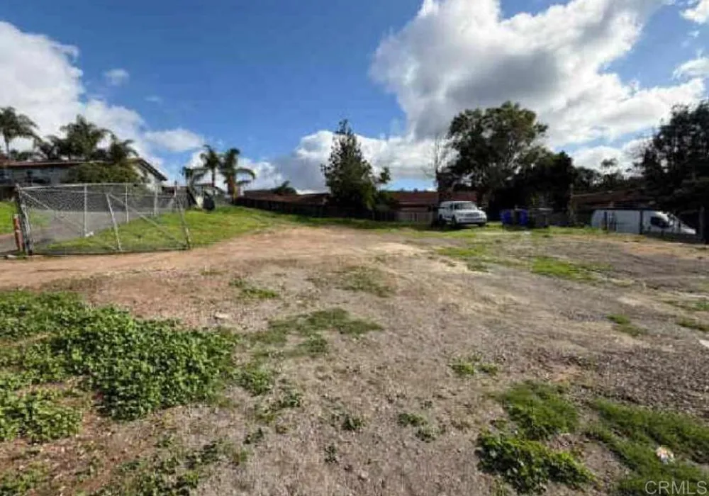 710 Civic Center Drive Vista, CA 92084
