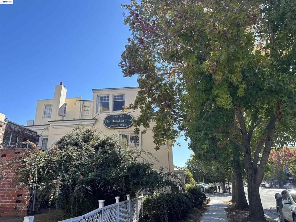 2615 Telegraph Ave Berkeley, CA 94704