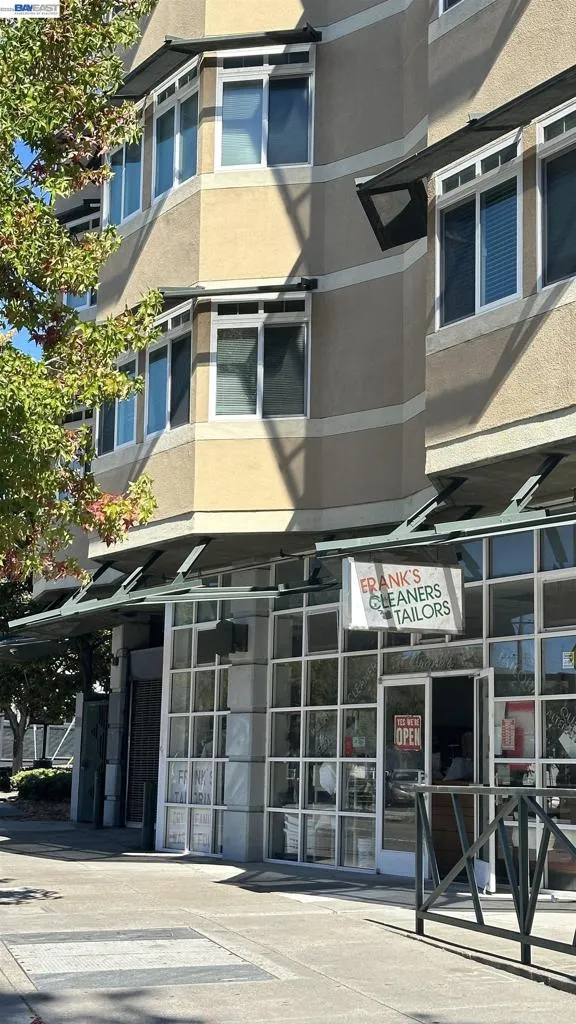 2615 Telegraph Ave Berkeley, CA 94704