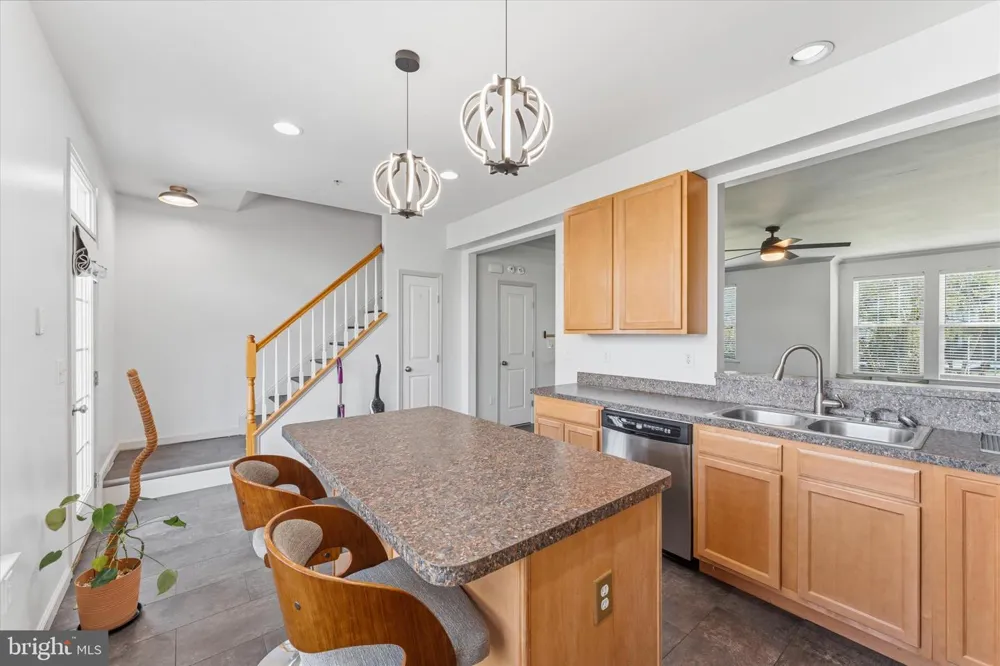 239 BUCKEYE CIRCLE La Plata, MD 20646