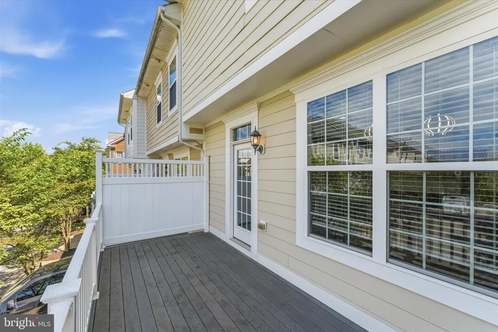 239 BUCKEYE CIRCLE La Plata, MD 20646
