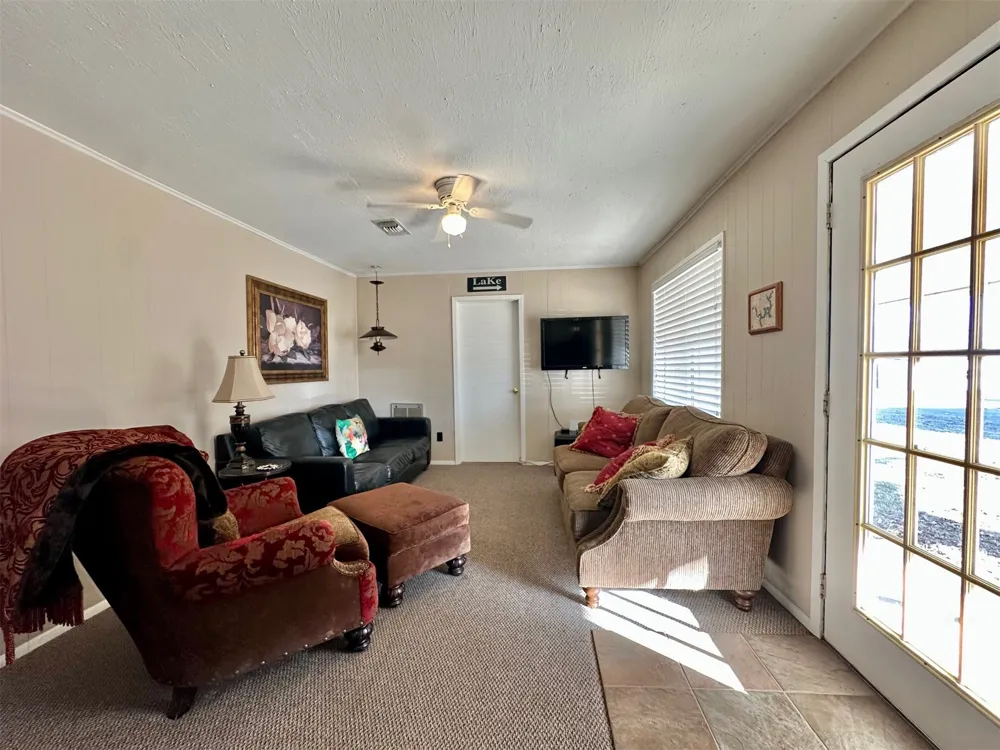 12158 Landing Drive Kingston, OK 73439