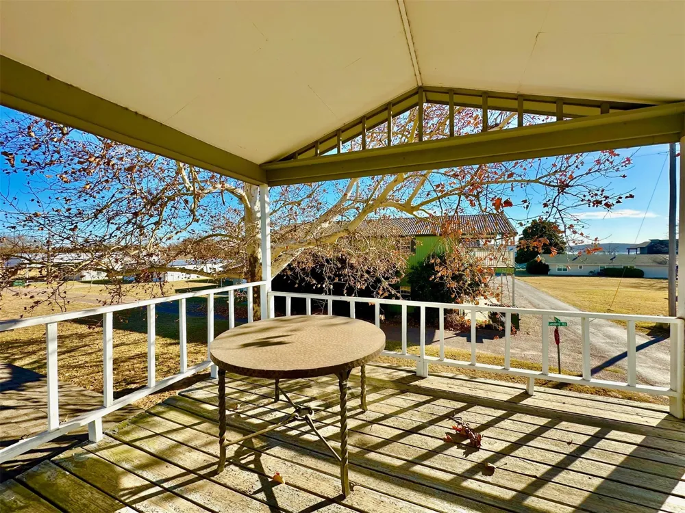 12158 Landing Drive Kingston, OK 73439