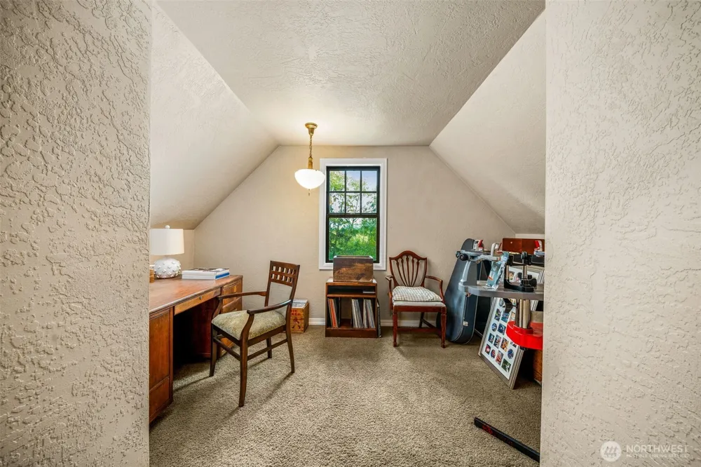5125 Wild Goose Lane NW Olympia, WA 98502