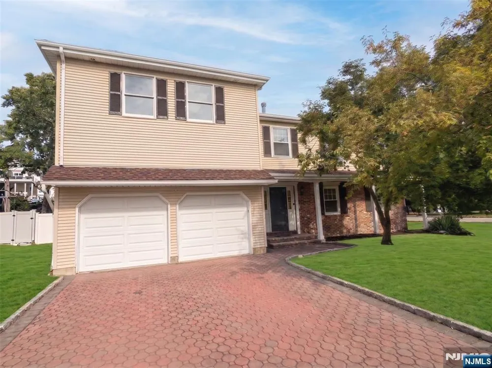 45 Holyoke Road Wayne, NJ 07470