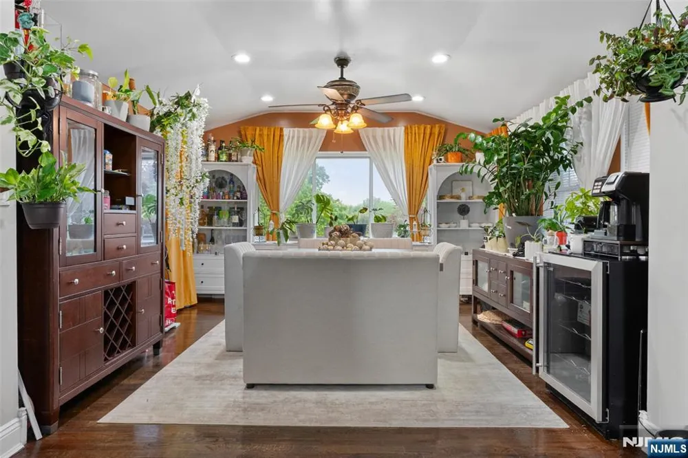 49 Hillcrest Drive Liberty, NJ 07838