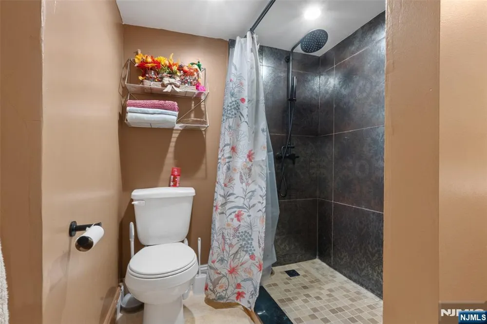 49 Hillcrest Drive Liberty, NJ 07838