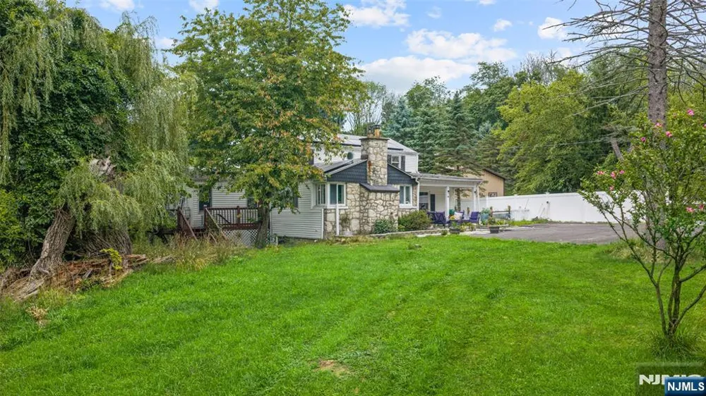 49 Hillcrest Drive Liberty, NJ 07838