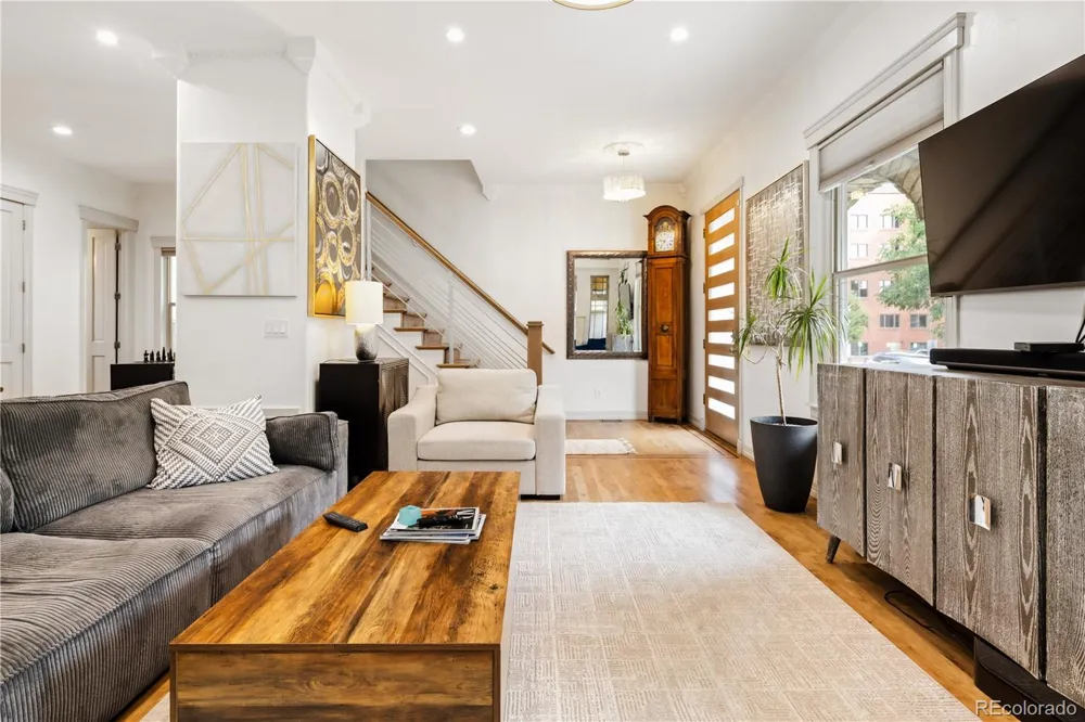 2823 Vallejo Street Denver, CO 80211