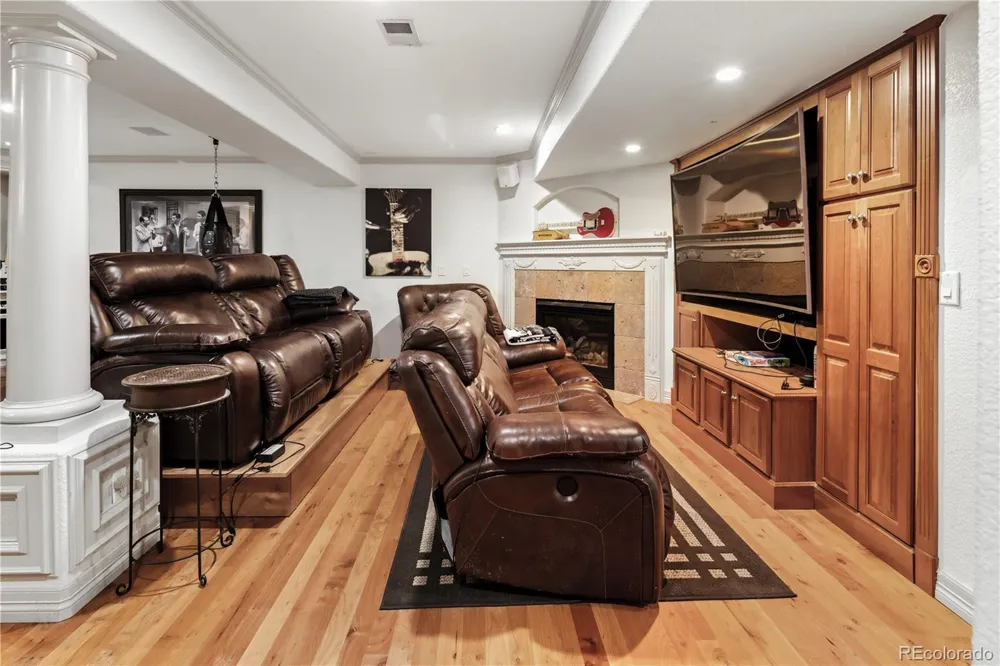 2823 Vallejo Street Denver, CO 80211