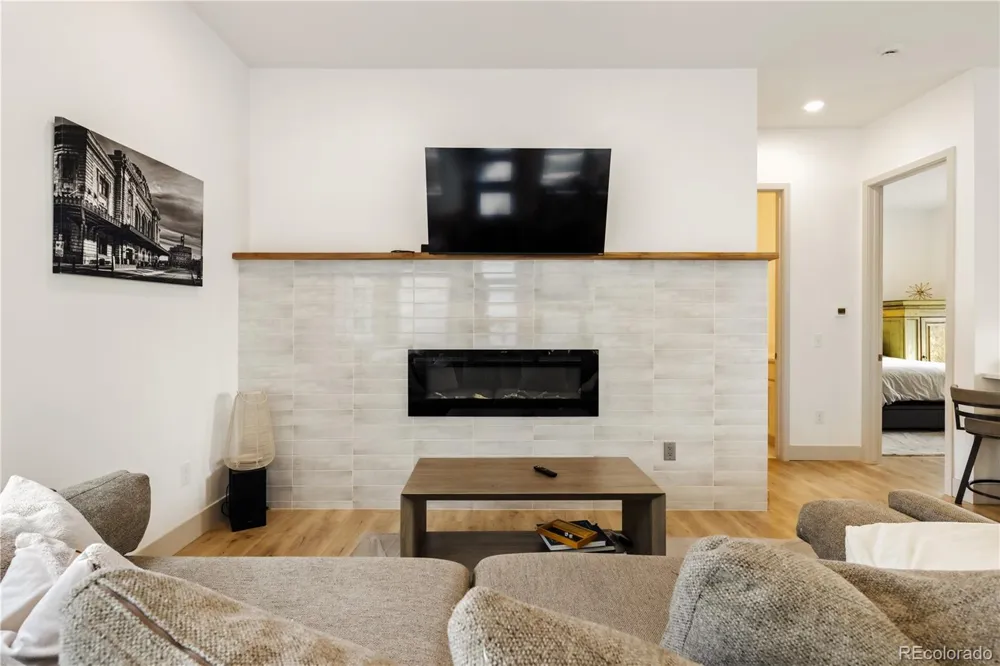 2823 Vallejo Street Denver, CO 80211