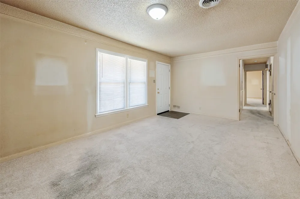 825 Glenda Drive Bedford, TX 76022