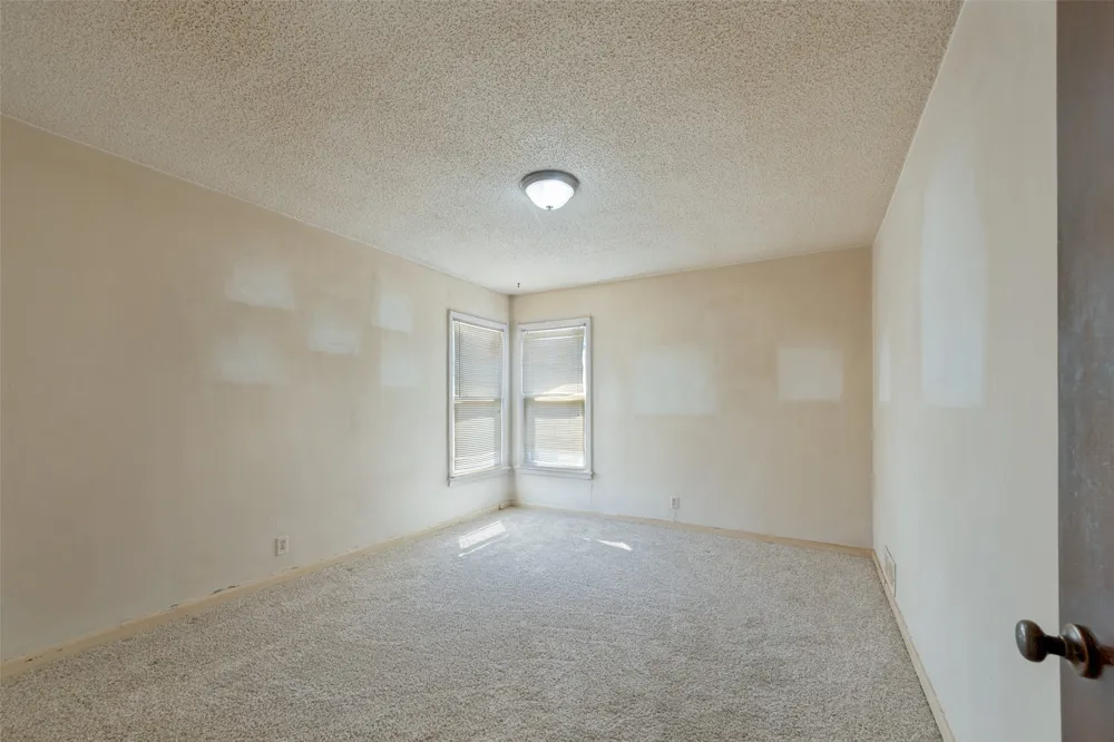 825 Glenda Drive Bedford, TX 76022