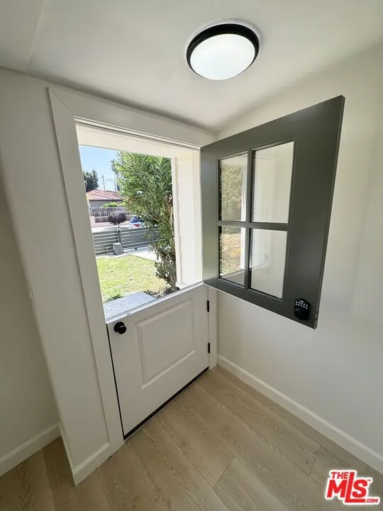 3957 Tivoli Avenue Los Angeles, CA 90066