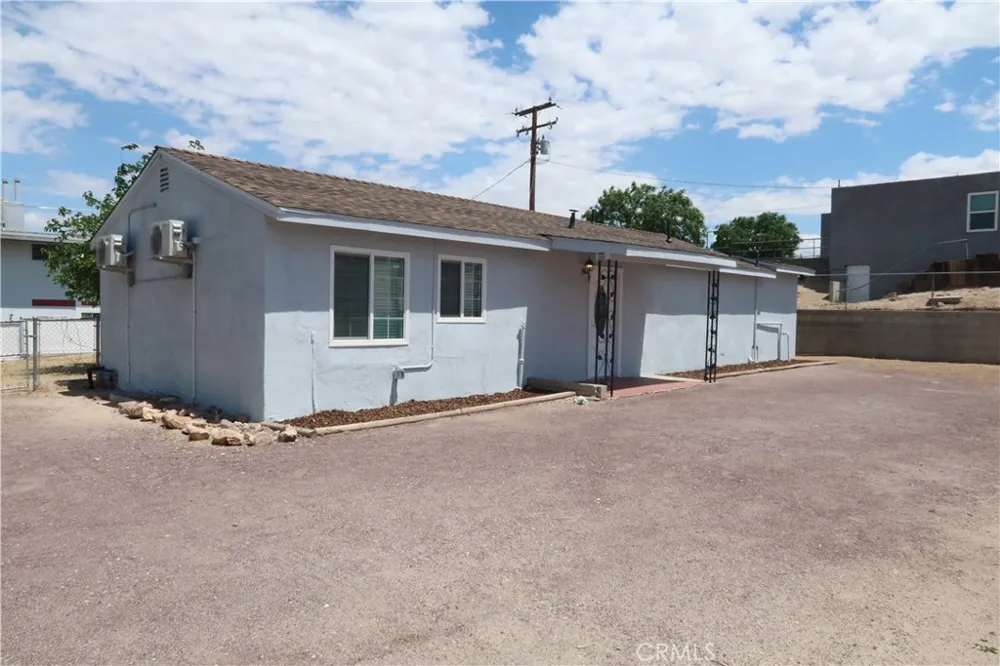 435 S 1st Barstow, CA 92311