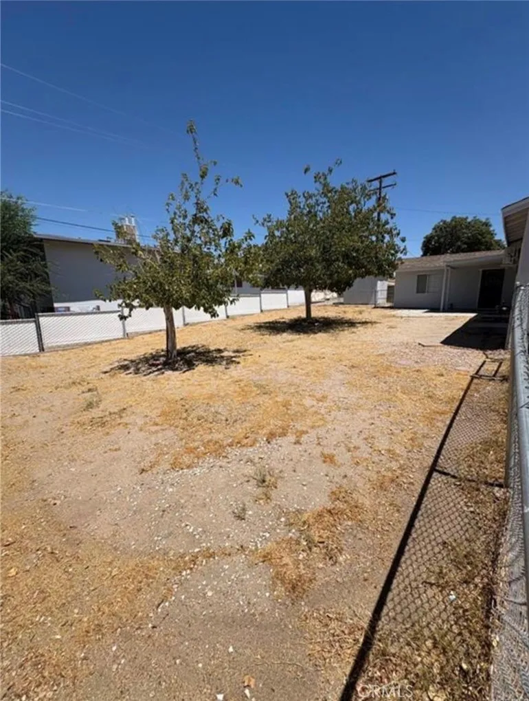 435 S 1st Barstow, CA 92311