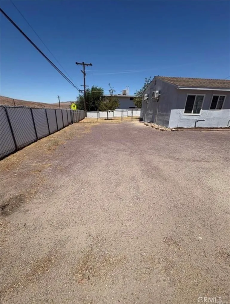 435 S 1st Barstow, CA 92311