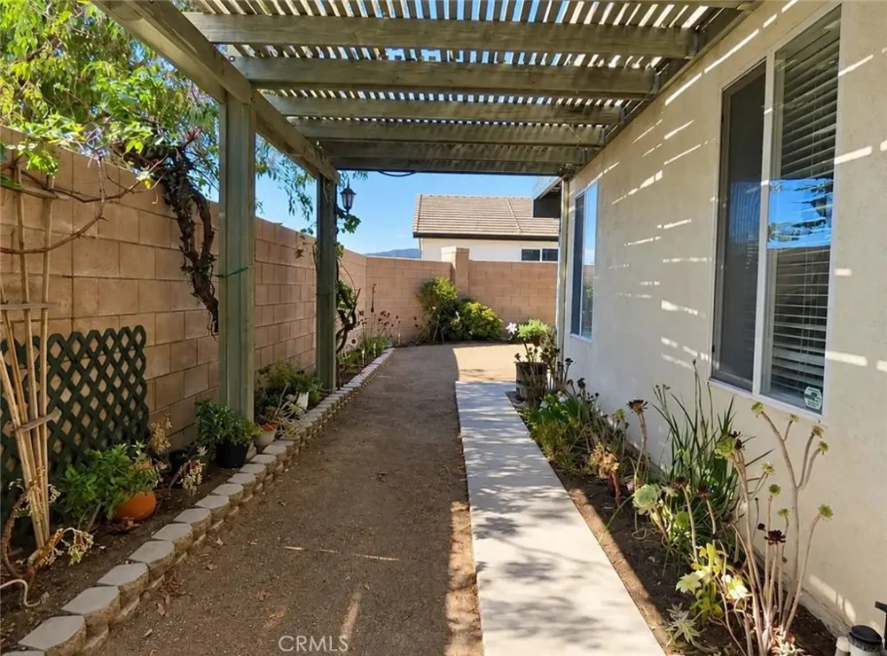 31685 Canyon Ridge Lake Elsinore, CA 92532