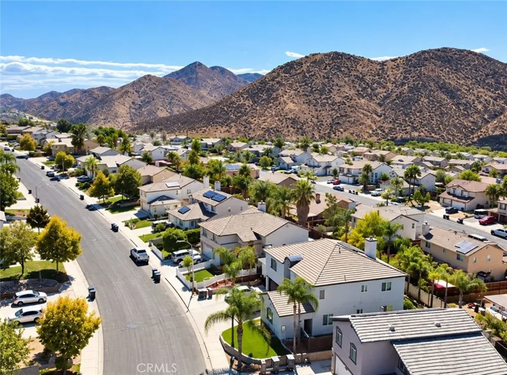 31685 Canyon Ridge Lake Elsinore, CA 92532